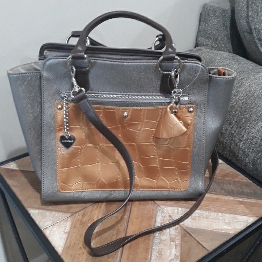 AURIELLE Women's 2 Tone Silver & Gold Purse